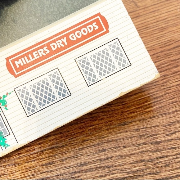 The Cat’s Meow | Vintage 1994 Amish Craftsman Series Millers Dry Goods Wooden - Picture 6 of 8